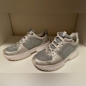 MK Cosmo Trainer in Silver
